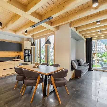 Hisa Krizaj דירה בוהין